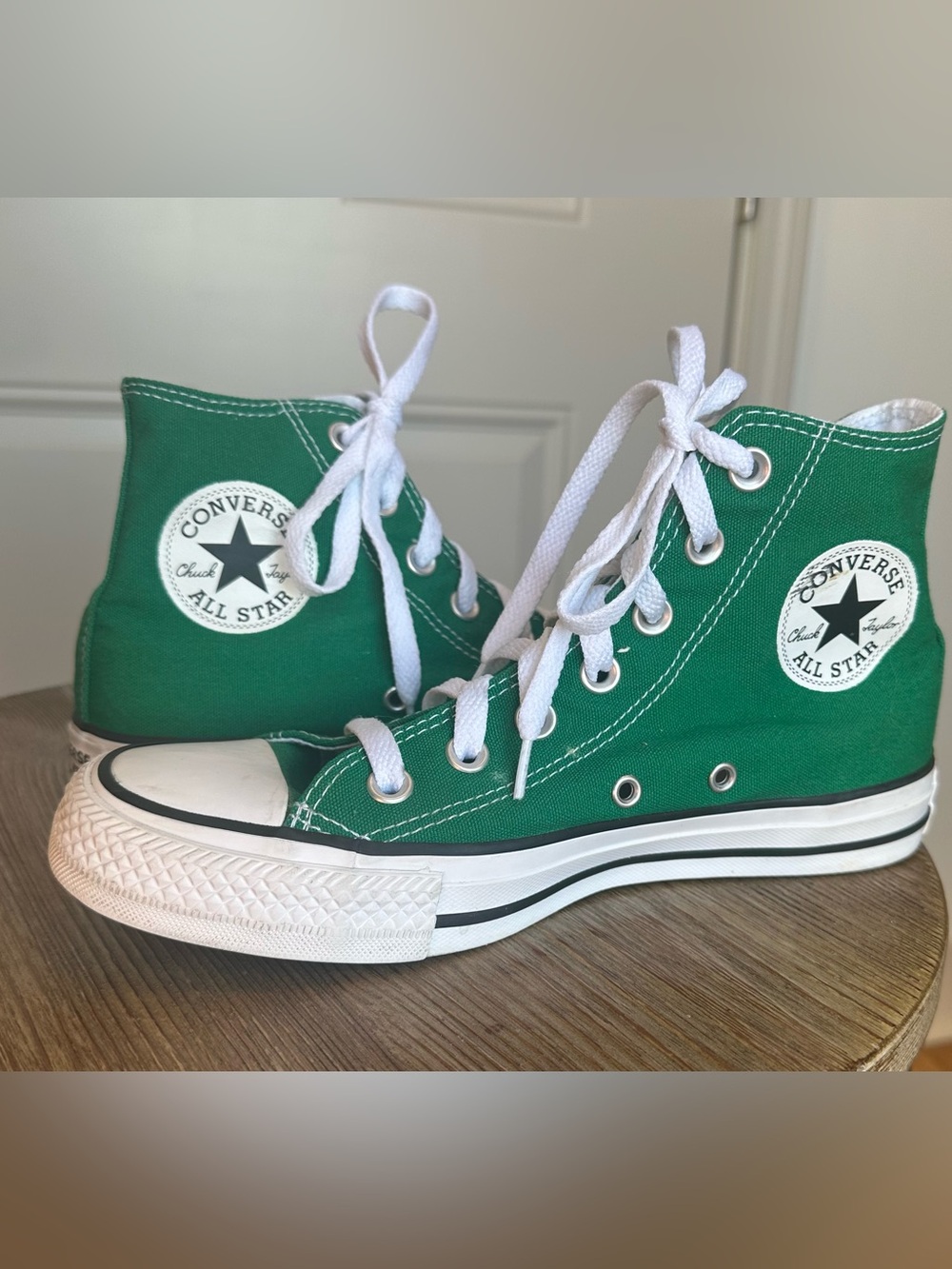 Converse Chuck Taylor All Star High Tops Men’s 5 /Women’s7  Amazon Green